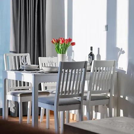 Easy Rent- Unia Art 90, Basen & Spa, Centrum Free Parking 24h Check-in