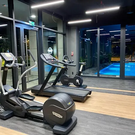Easy Rent- Unia Art 90, Basen & Spa, Centrum Free Parking 24h Check-in דירה *